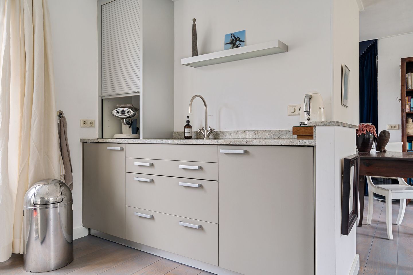 Photo 29 of Laan van Niftarlake 37