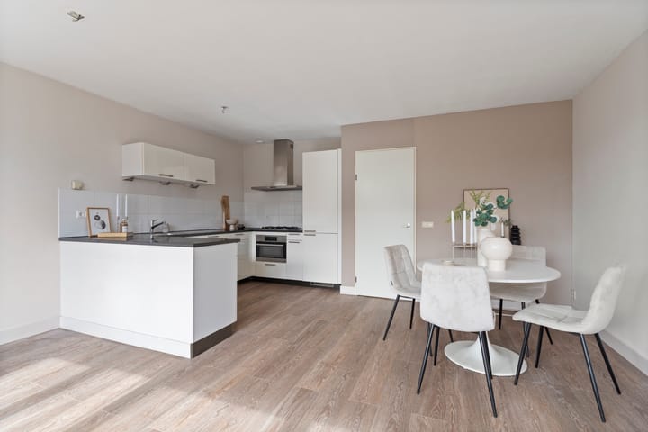 Photo 16 of Middenweg 17-3