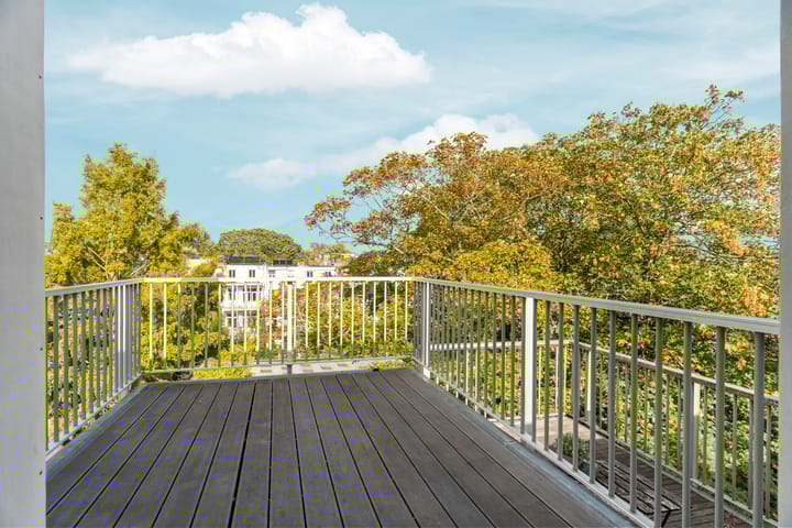 Photo 2 of Middenweg 17-3