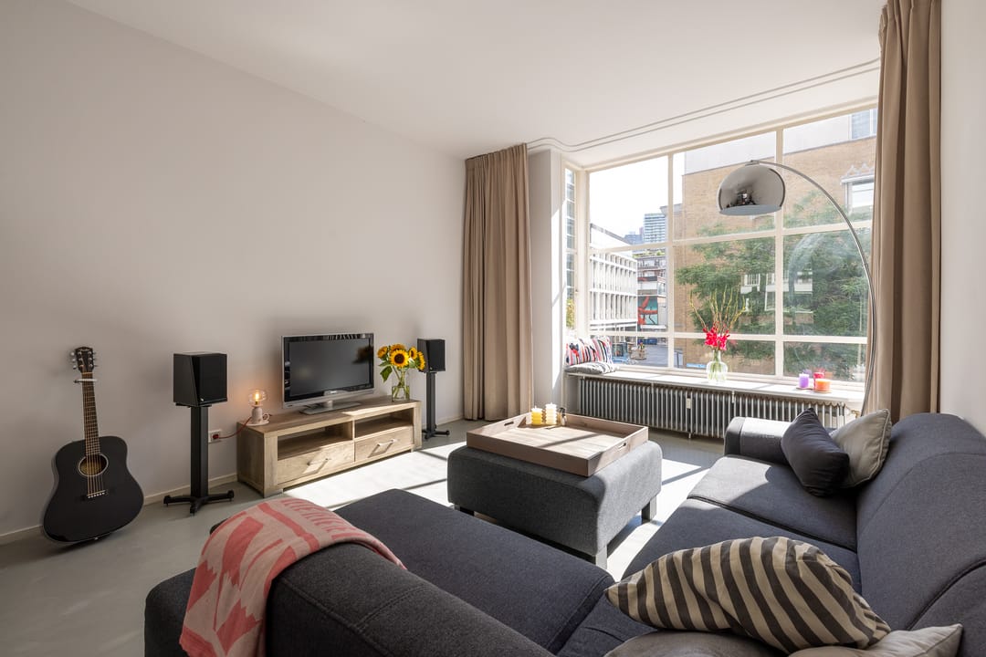 Photo 1 of Schiedamse Vest 105-A