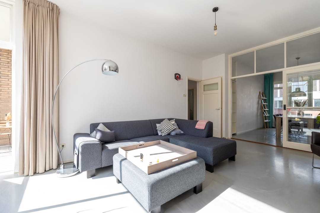 Photo 11 of Schiedamse Vest 105-A