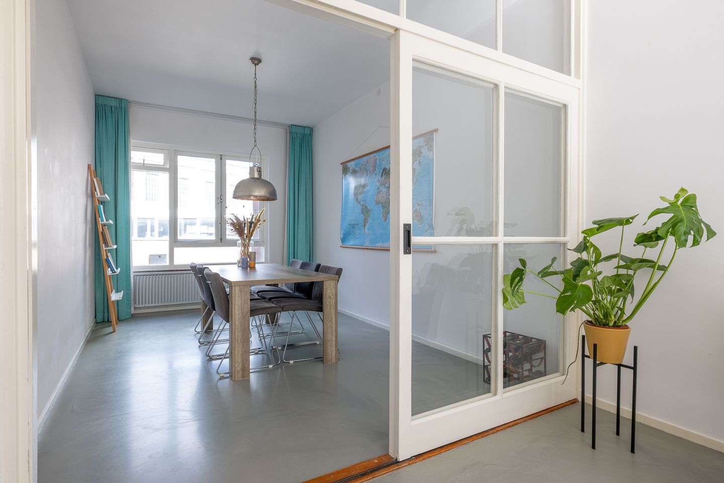 Photo 14 of Schiedamse Vest 105-A