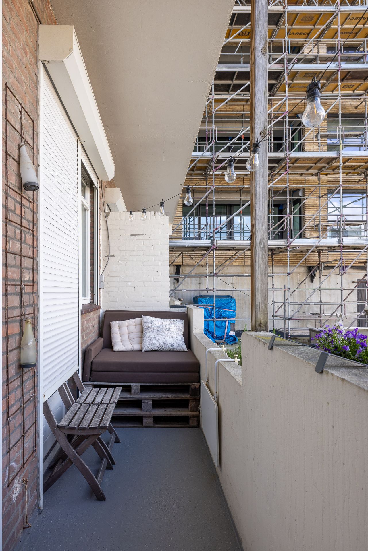 Photo 18 of Schiedamse Vest 105-A