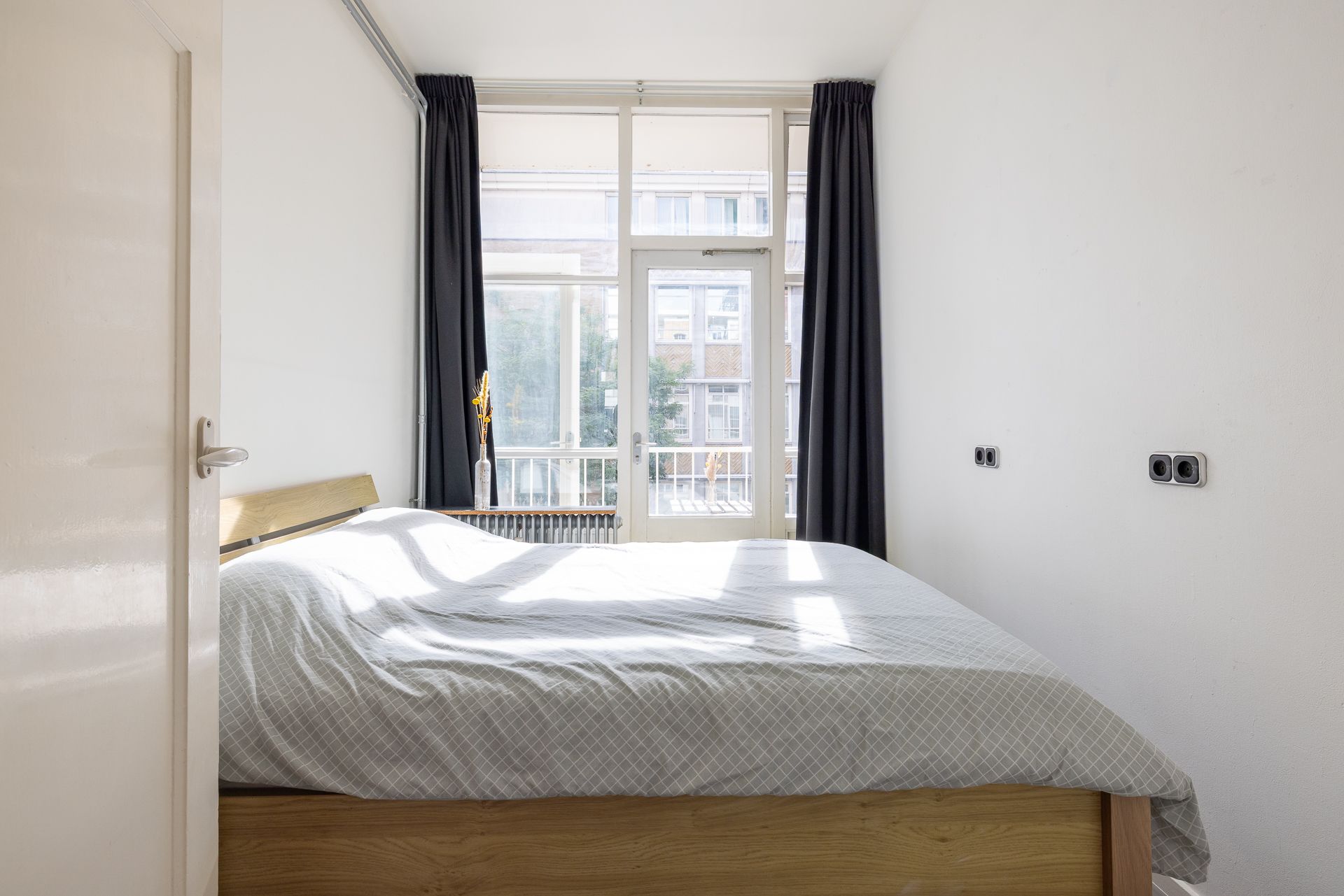 Photo 24 of Schiedamse Vest 105-A