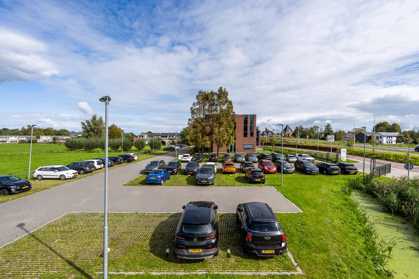 Bekijk foto 4 van Oranjebaan 13