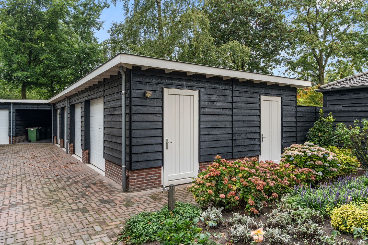 Photo 35 of Dorpsstraat 17-B