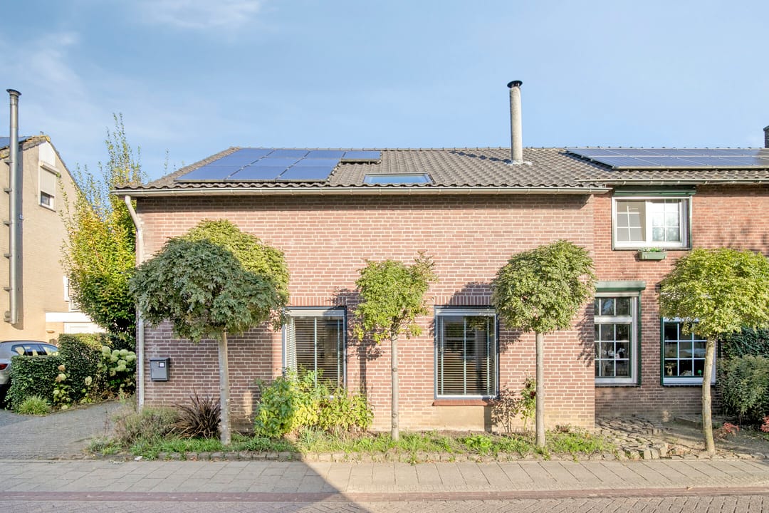 Photo 2 of Carmelietenstraat-west 5