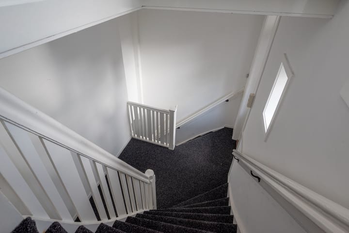 Photo 22 of Jelgersmastraat 1-A