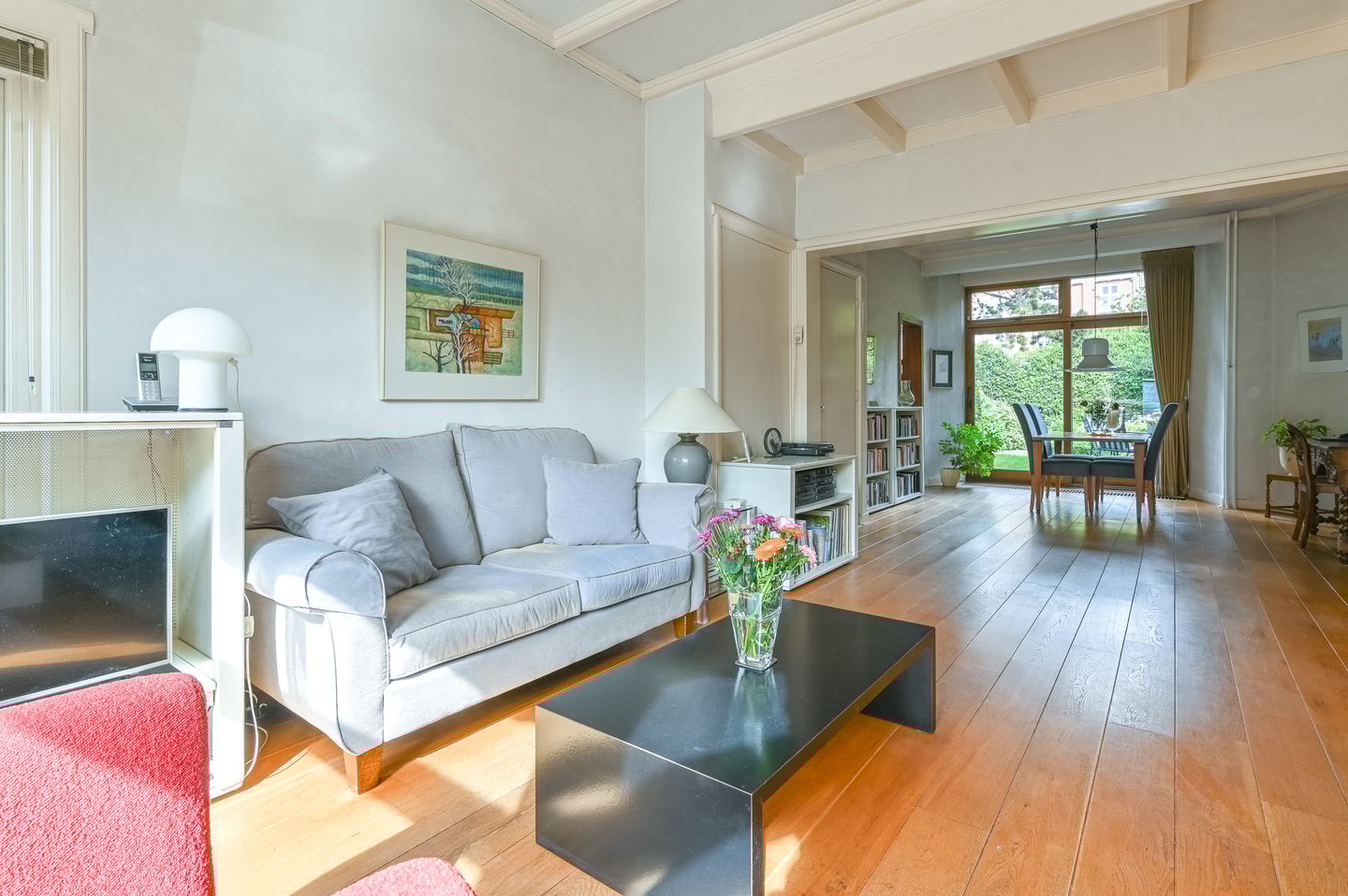 Photo 10 of Julianastraat 19