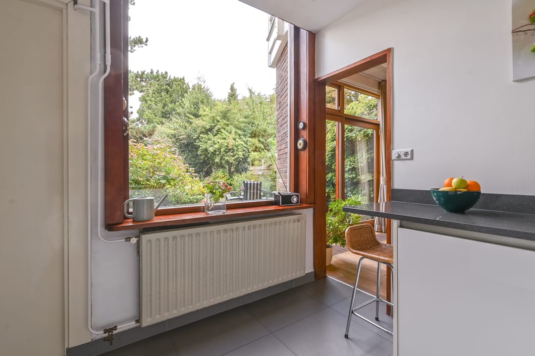 Photo 17 of Julianastraat 19