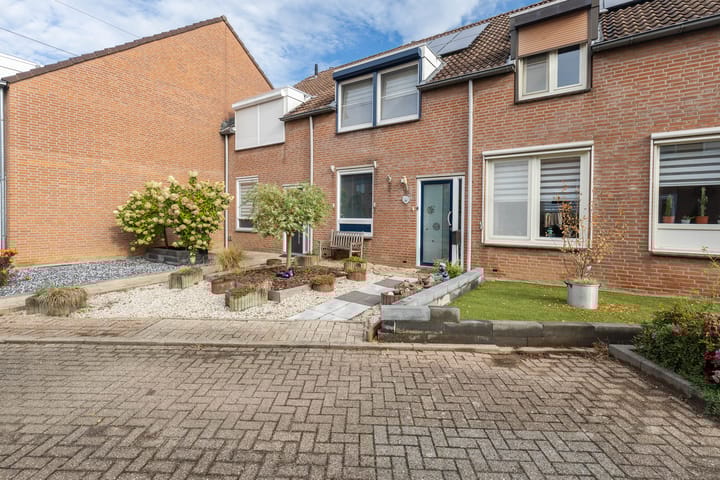 Foto 8 van Joost van den Vondelstraat 27