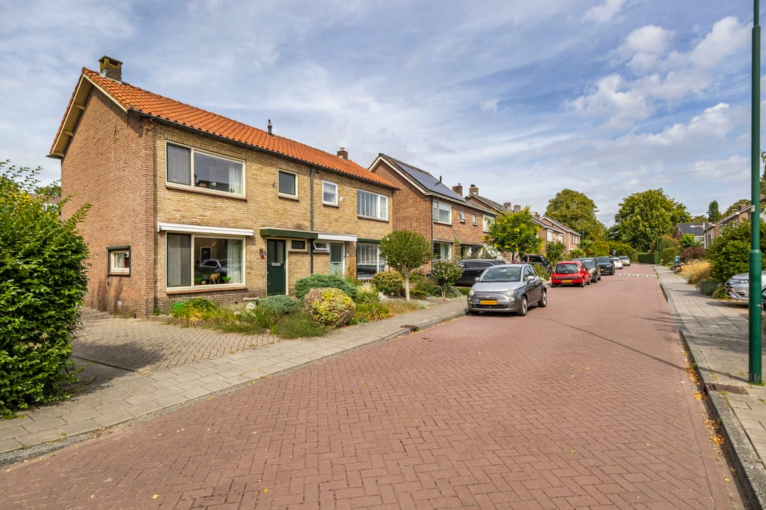 Photo 26 of Anjerstraat 1