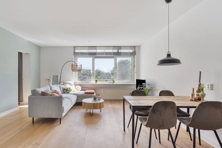 Photo 2 of Zuiderweg 213