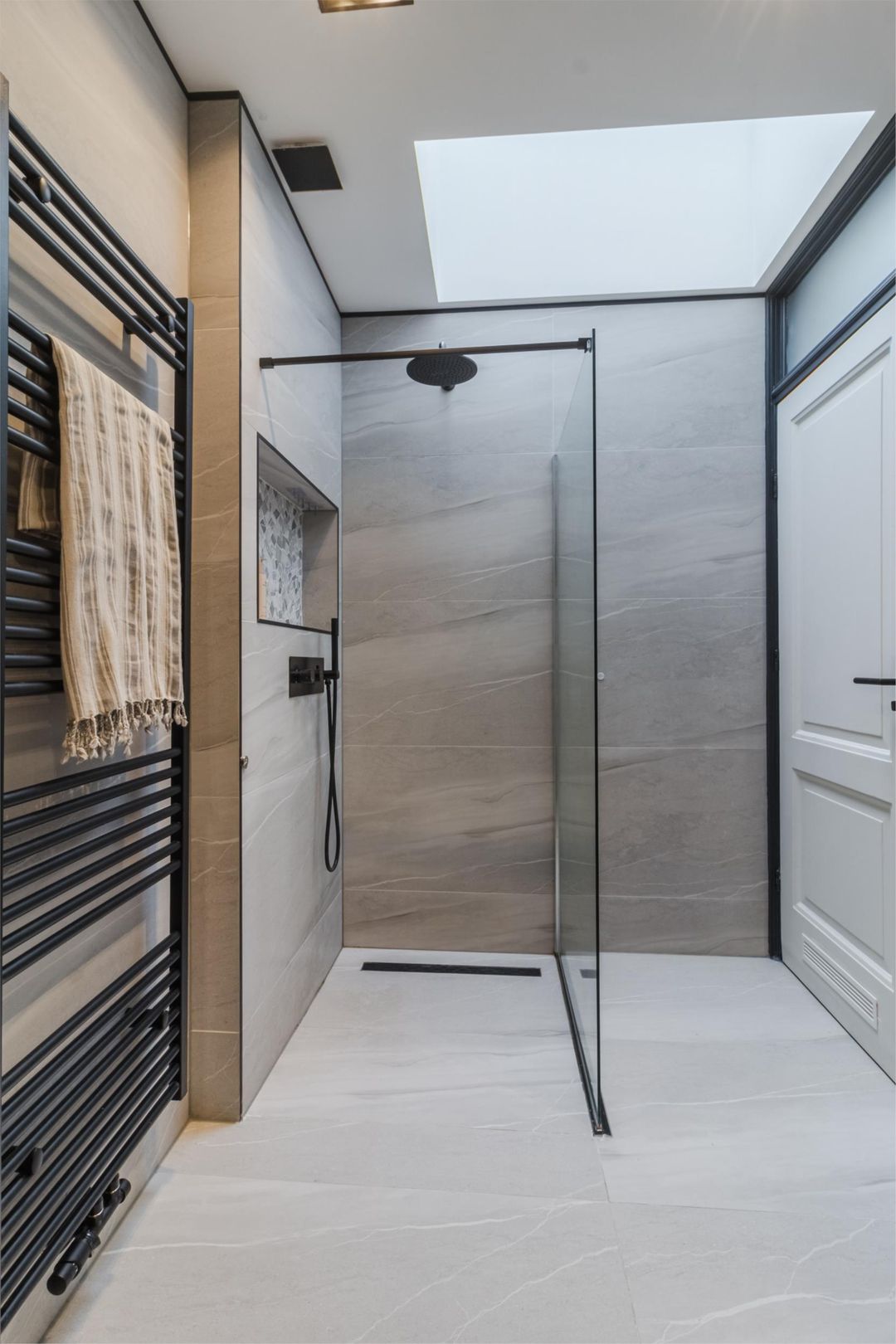 Foto 28 van Rijklof van Goensstraat 46