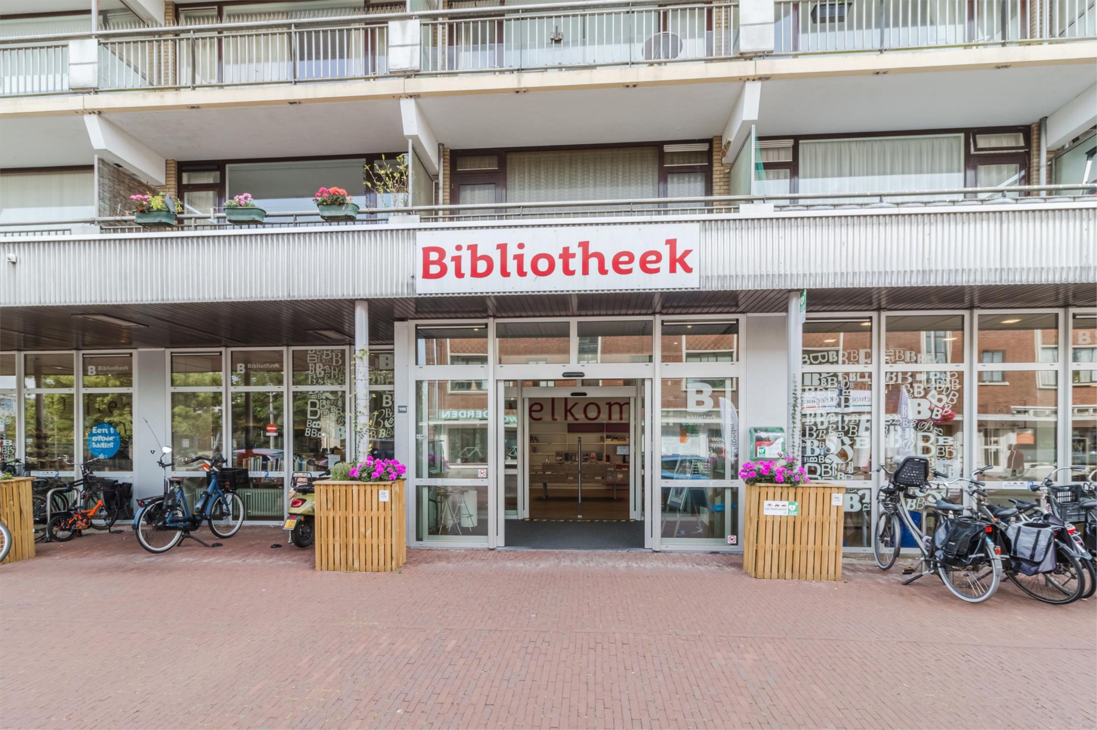 Foto 36 van Rijklof van Goensstraat 46