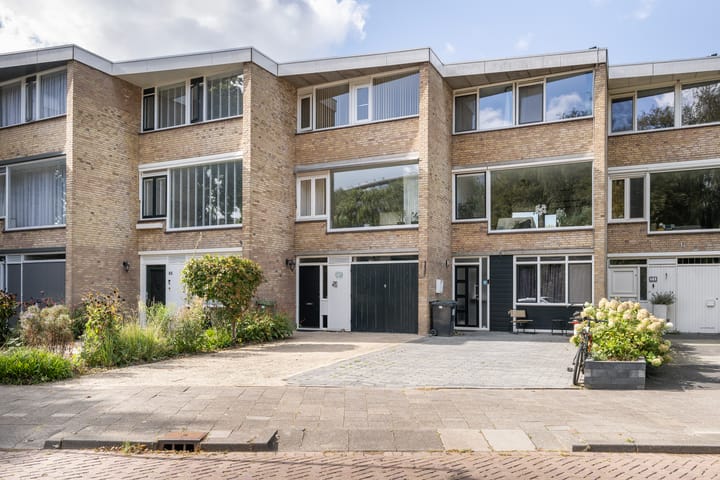 Photo 32 of Willem Lodewijklaan 67