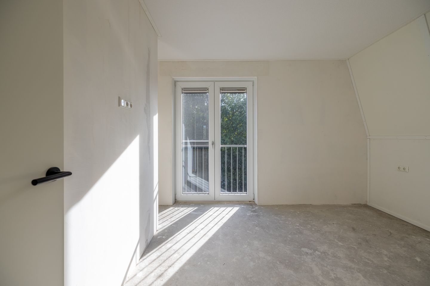 Foto 29 van Houtskool 16