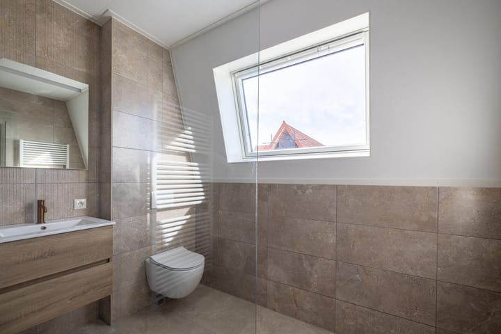 Photo 44 of Houtskool 16