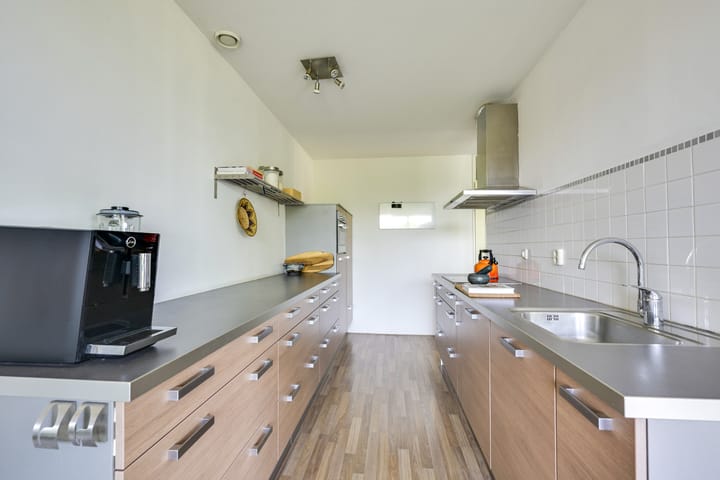 Photo 3 of Adriaan van Bergenstraat 50