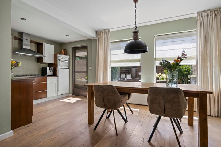 Foto 10 van Govert Flinckstraat 8