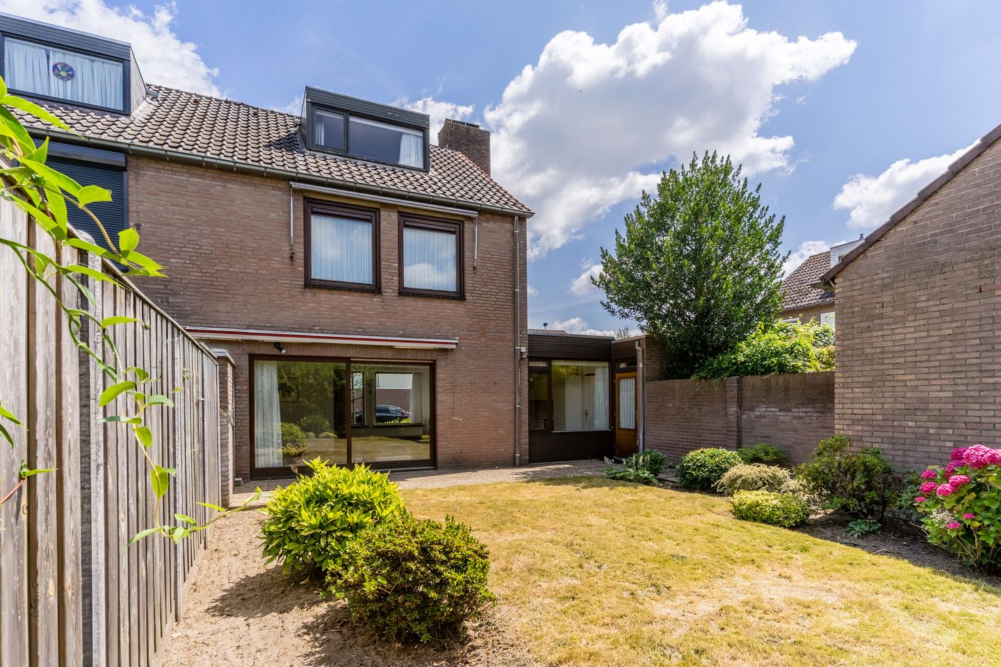 Foto 29 van Saxofoonstraat 105