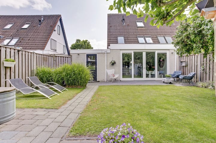 Photo 46 of Concourslaan 61