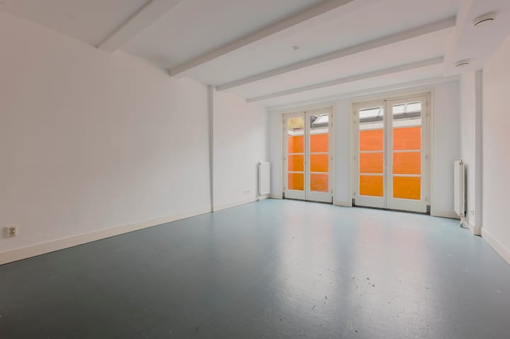 Photo 2 of Sint Annenstraat 28-B