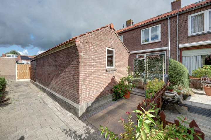 Foto 32 van van Blankensteinstraat 8