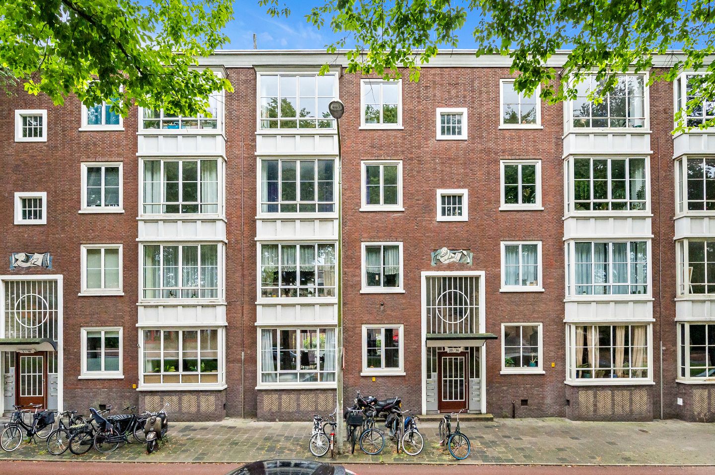 Photo 5 of Volendamlaan 26
