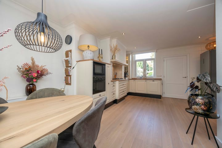 Photo 11 of Vliertstraat 38