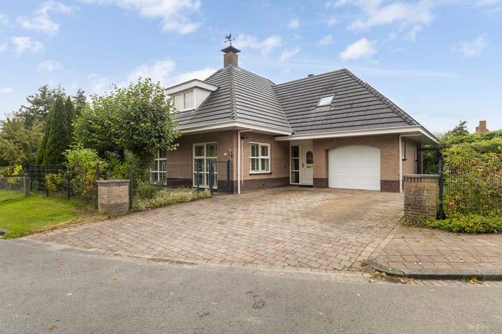 Photo 10 of It Stalt 12