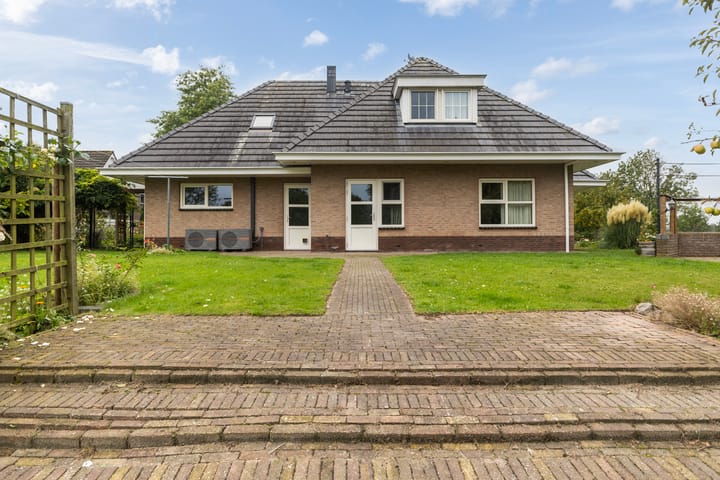 Photo 26 of It Stalt 12