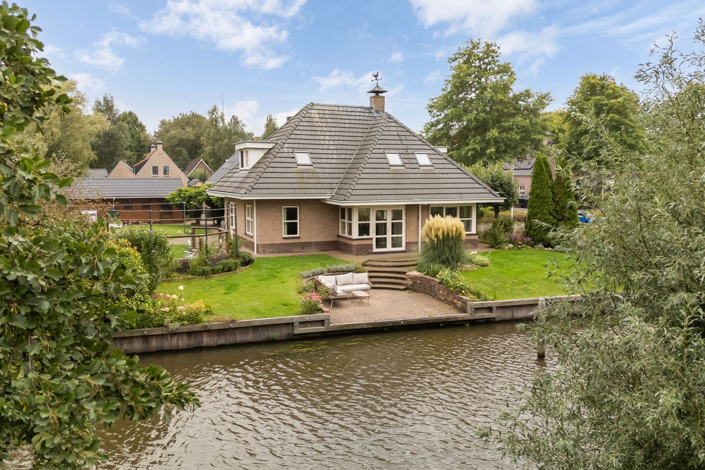 Photo 1 of It Stalt 12