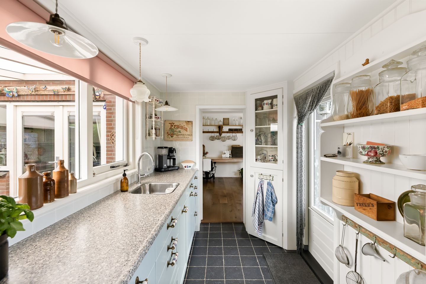 Foto 19 van Burchtstraat 38