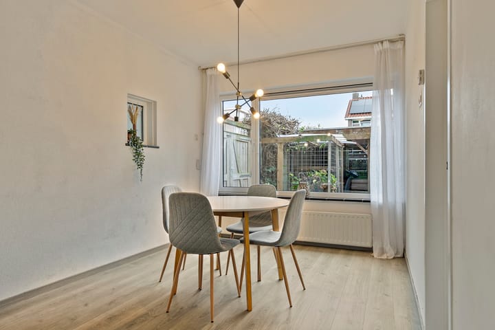 Foto 3 van Postelse Hoeflaan 187