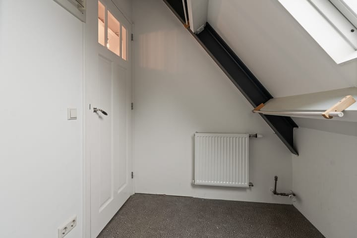 Foto 50 van Woerdstraat 34