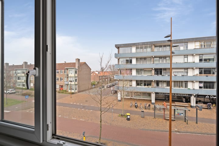 Photo 29 of Vechtstraat 76