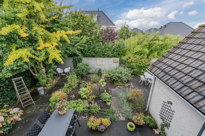 Foto 37 van De Regenboog 16