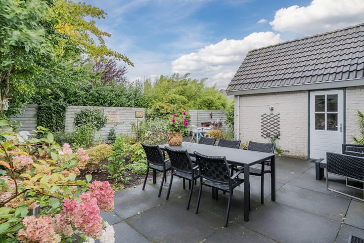 Foto 40 van De Regenboog 16