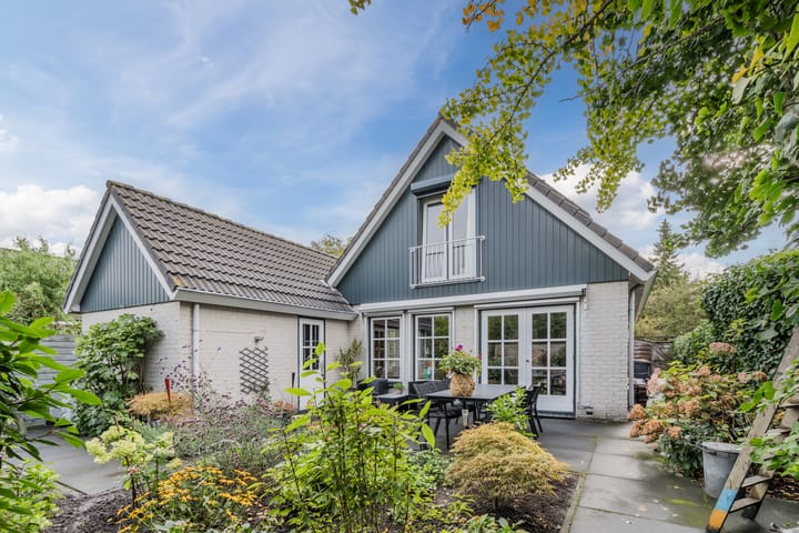 Foto 44 van De Regenboog 16