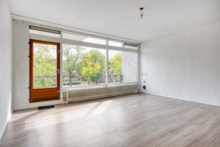 Photo 10 of Hanzestraat 128