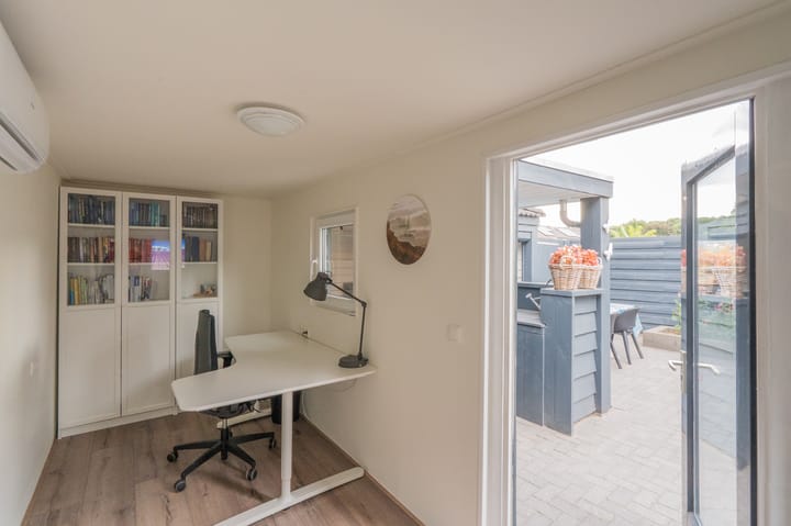 Foto 25 van Anne de Vriesstraat 38