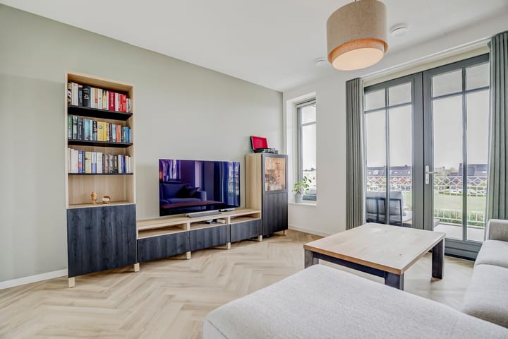 Photo 8 of Palissanderhout 100