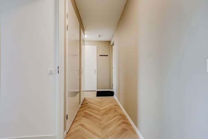 Photo 16 of Palissanderhout 100