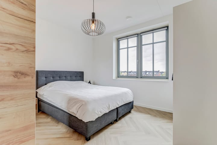 Photo 18 of Palissanderhout 100