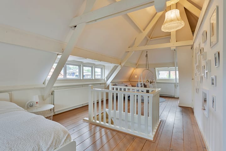 Photo 34 of Taalstraat 13