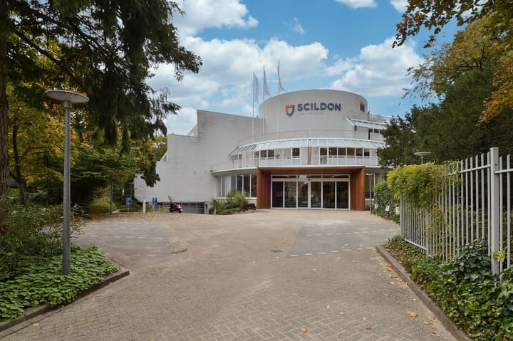 Laapersveld 68, Hilversum