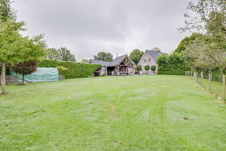 Foto 28 van Kerkhofweg 4