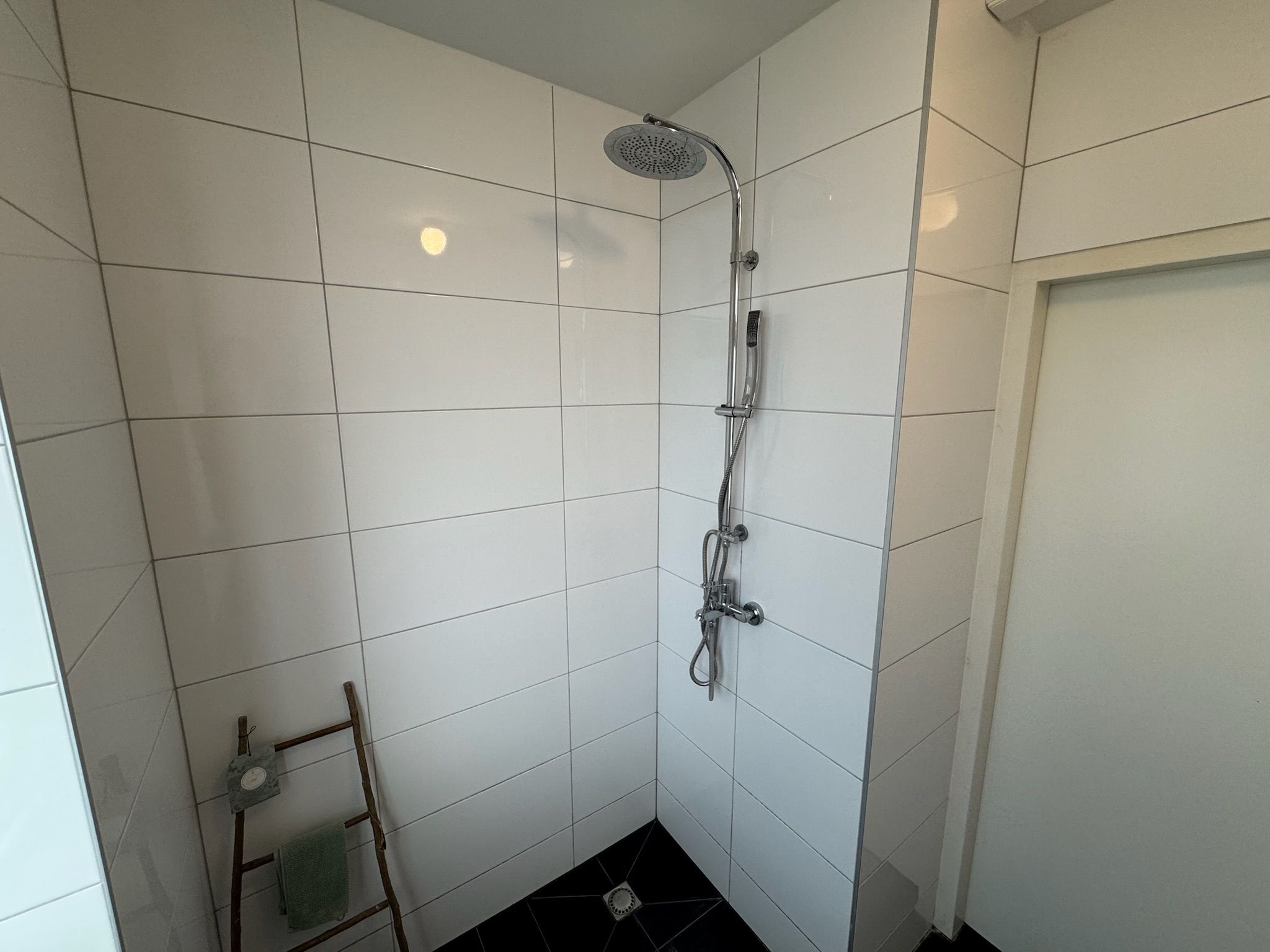 Foto 21 van Resedastraat 3