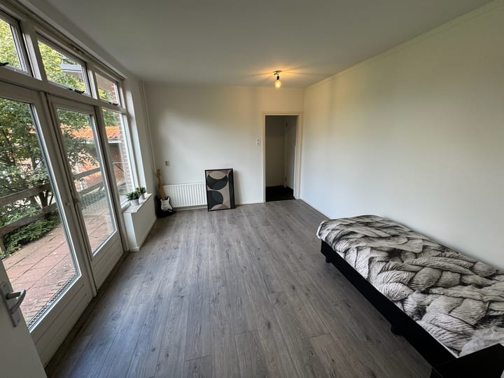 Foto 24 van Resedastraat 3